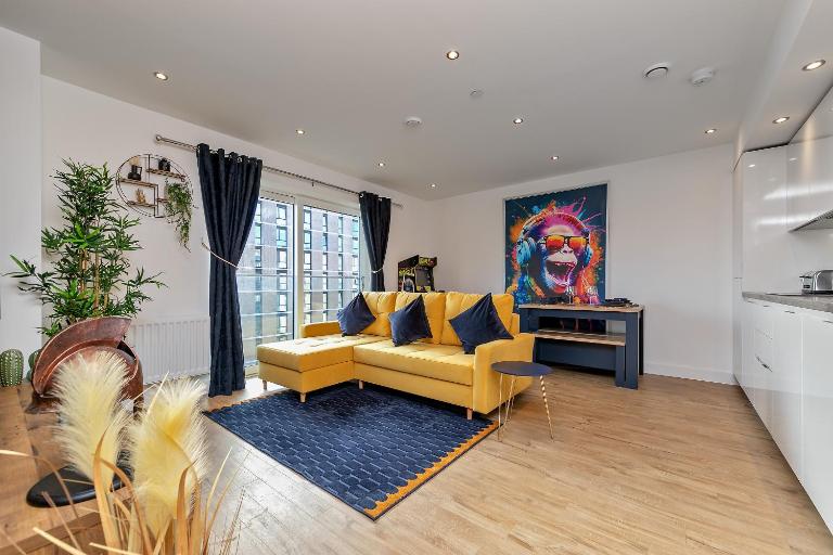 Luxury Apartment-Free Parking-Central Location-Close To Airport, Station & Centre - Ferienwohnung Luton