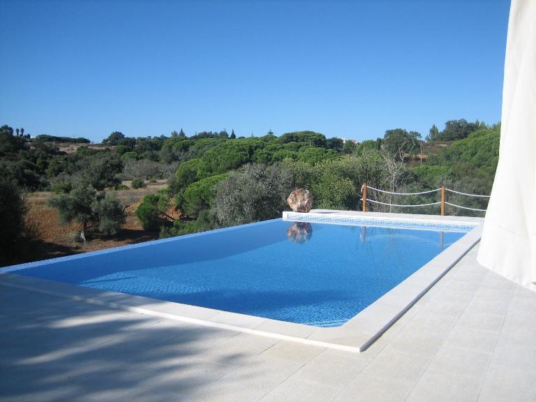 GARBE - Private Villa,Total Privacy, Infinity Swimming Pool, Close to Beaches - B&B Porches