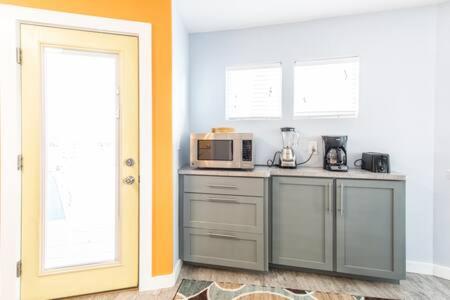 Maui East (Sunday Villas #1) - Bed and Breakfast Port Aransas