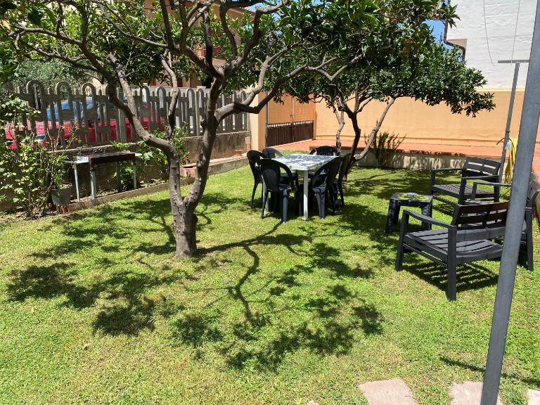 Appartamento con giardino e parcheggio privato Musci - B&B Tortolì