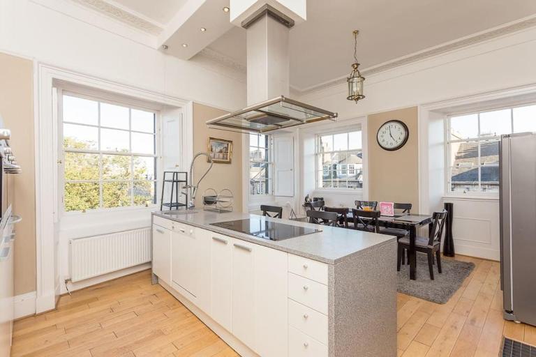 Prime Edinburgh City Centre - 4 Bed Penthouse - B&B Edimburgo
