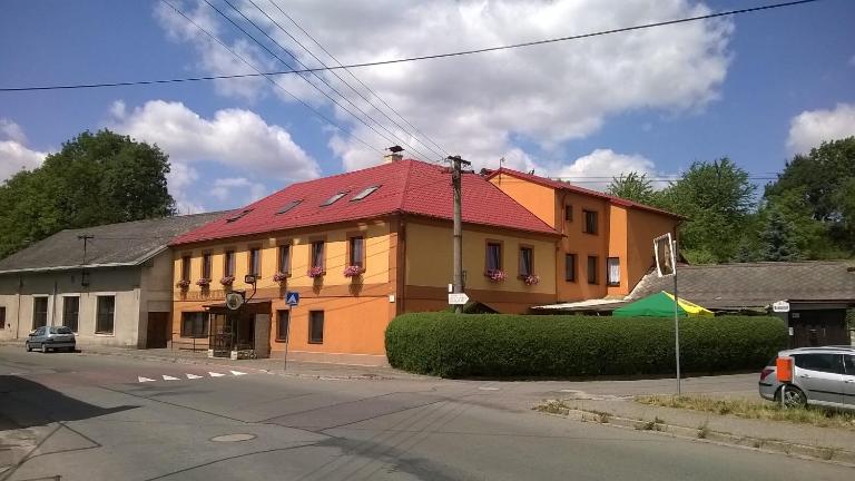 Penzion U Slunce - Bed and Breakfast Jaroměř