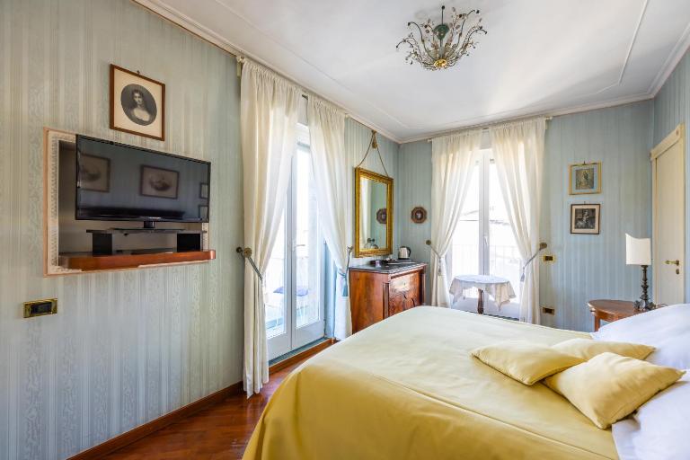 La Casa Di Bruno Napoli - B&B Naples