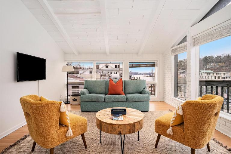 Riverside Suites - Unit A - B&B Saugatuck