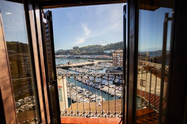 Apartamentos Bermeo, Museoa - B&B Bermeo