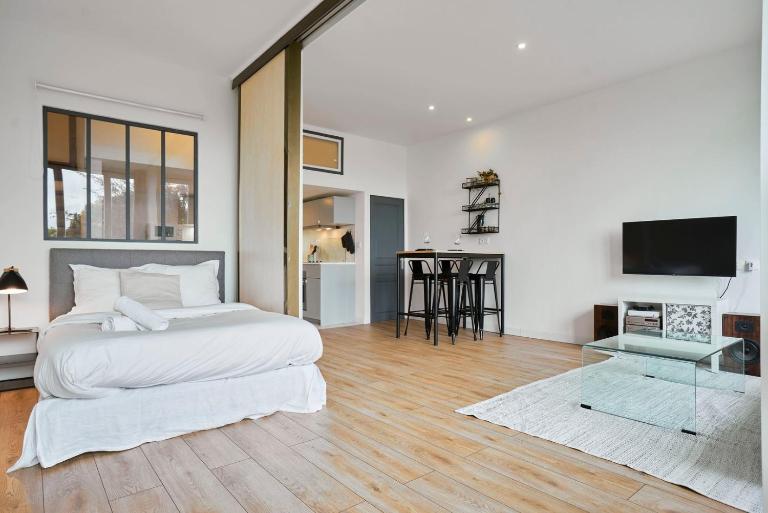 Charming and quiet apartment on the main boulevard - Chambres d'hôtes La Madeleine