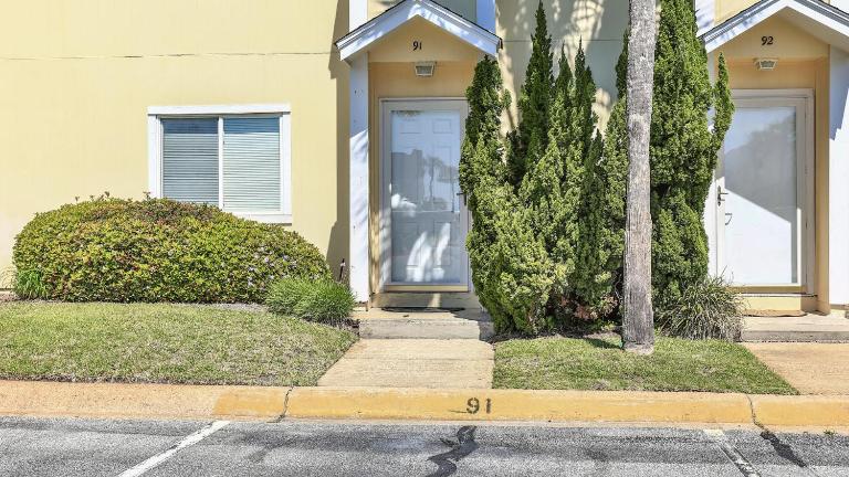 Southbay by the Gulf 91 only 75 Yards to Beach Townhome in the Heart of Destin - Ferienwohnung Destin