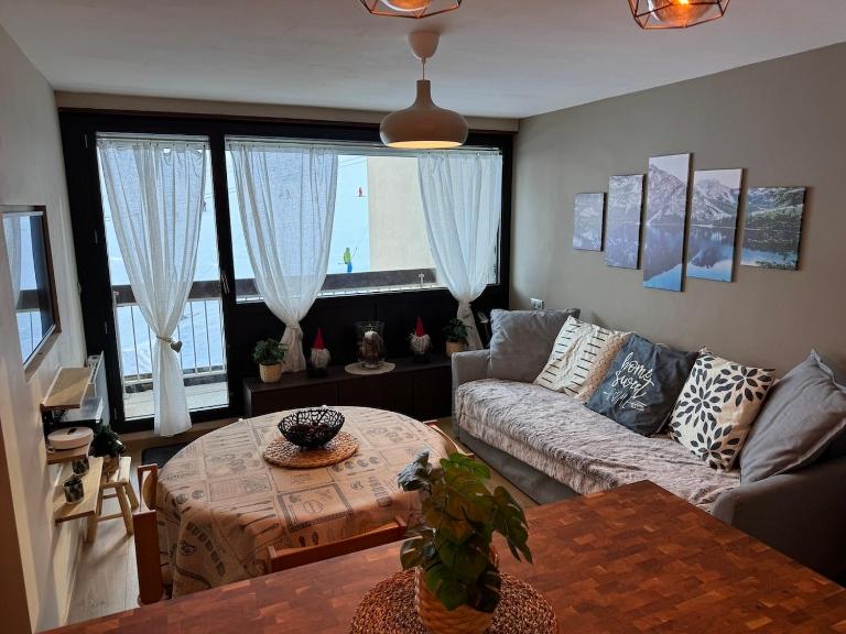 Appartement Les Chalmettes 4 Personnes au pied des Pistes Wifi - Balcon - Parking - B&B Monginevro
