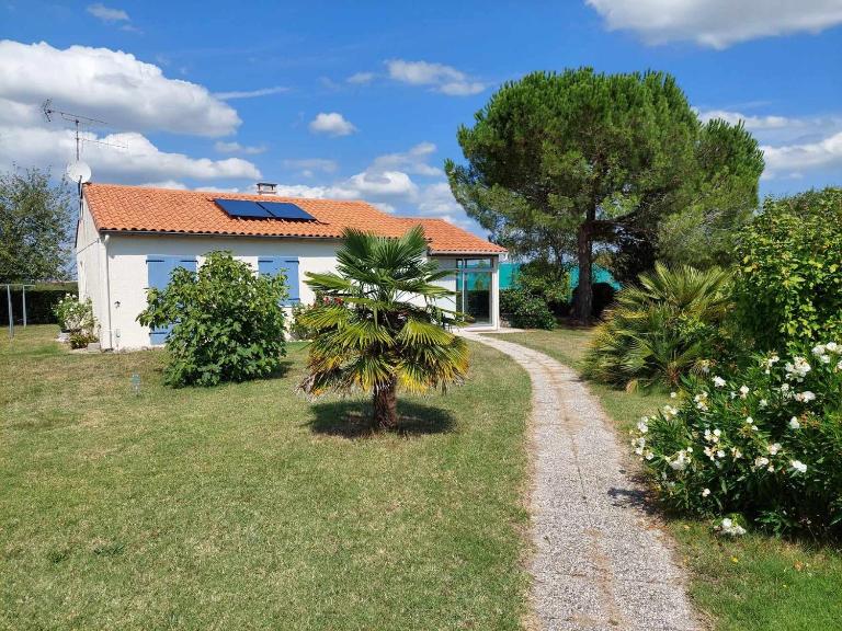 lacabaneagigi - Chambres d'hôtes Chaillevette