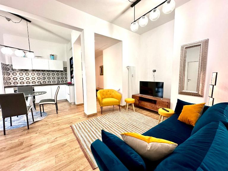 Lombardo's Family - Free Private Parking 700m from the station! - Bed and Breakfast La Spezia