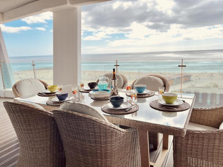 Front Line, Sea View, luxury Penthouse in Caparica - B&B Costa de Caparica