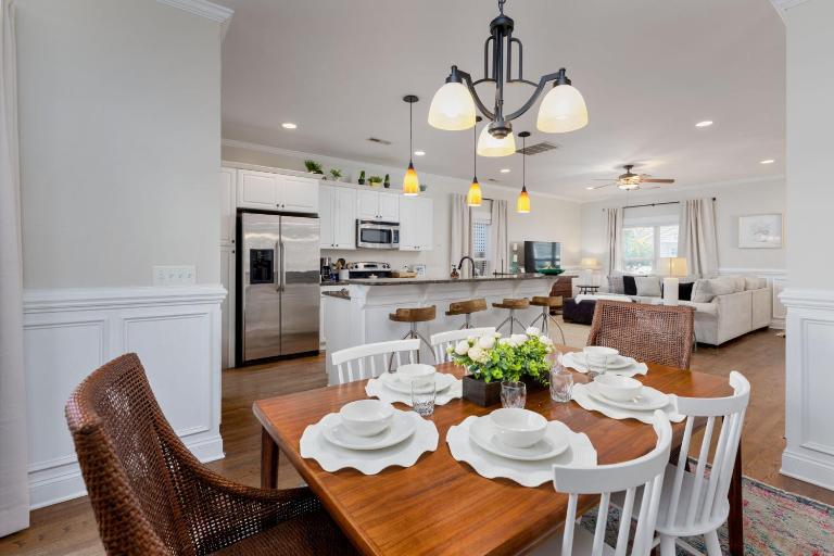 Downtown Wilmington Home ~ Pet Friendly - Bed and Breakfast Wilmington