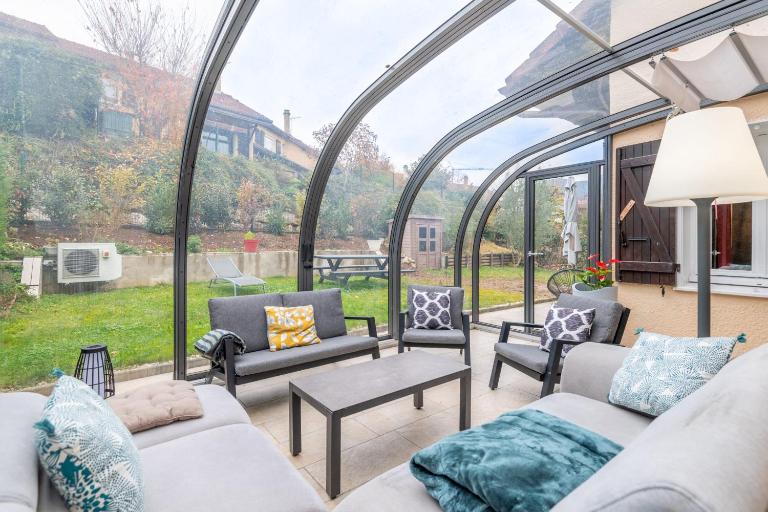 ALPILOC - Town house with garden and winter lounge - B&B Annecy