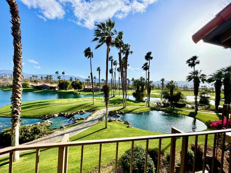 The View! Palm Desert Country Club Villa - Chambres d'hôtes Palm Desert