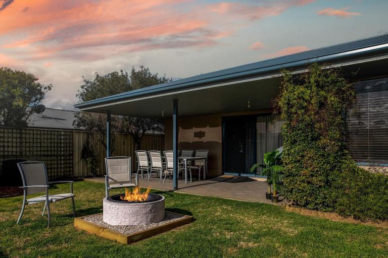 Nora's Place - Explore Mudgee's Best Wineries - B&B Mudgee