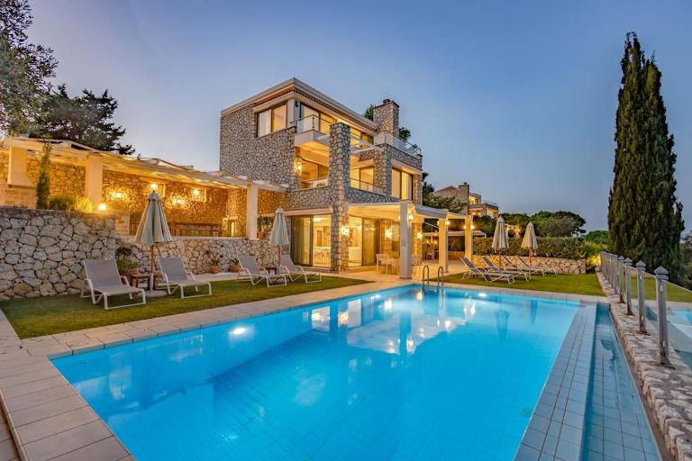 Villa Isabelle with superb views - B&B Ligia