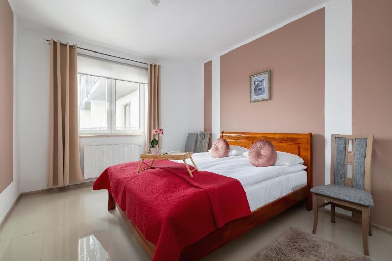 Modern Apartment with Parking in Cracow by Rent like home - B&B Krakow