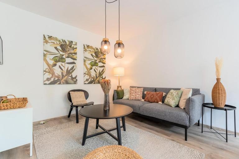 Charming apartment with parking and balcony. - B&B La Madeleine