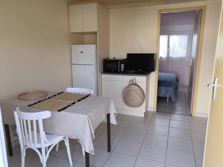 Studio 2 personnes proche plage parking gratuit : 27 - Chambres d'hôtes La Bernerie-en-Retz