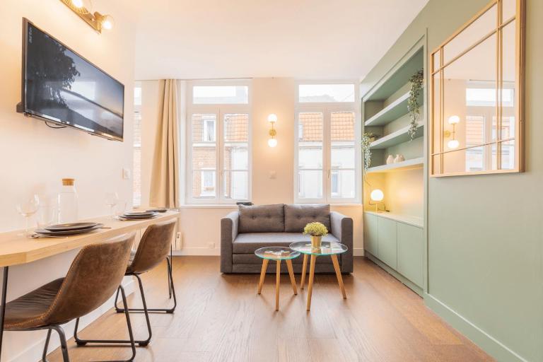 Lille Gares - Nice equipped apartment - Bed and Breakfast Rijsel