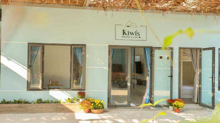 Kiwi's Homestay & Cafe - B&B Phan Thiết