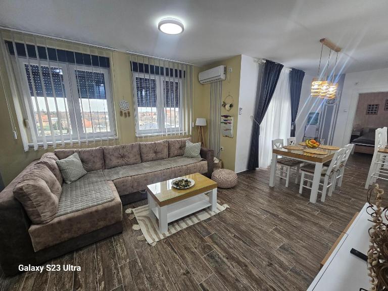Apartman Una - B&B Zrenjanin