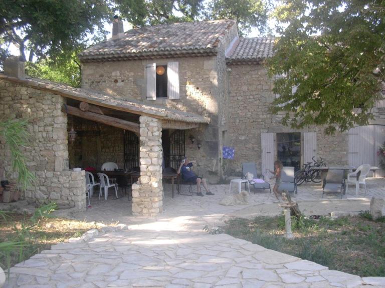 La Crozette - Mas Provençal - Chambres d'hôtes Saint-Restitut