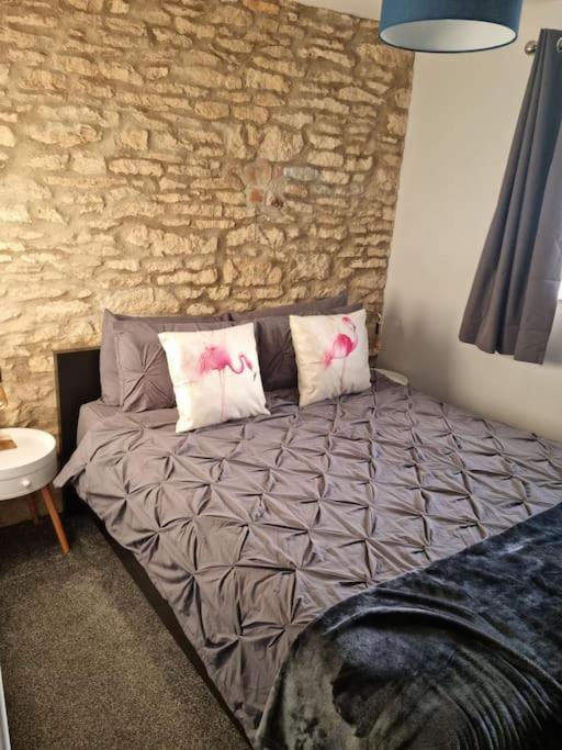 Flamingos Nest Oxford Countryside Apartment Oxford - Bicester Village - Blenheim Palace - WiFi- Free Parking - Chambres d'hôtes Oxford