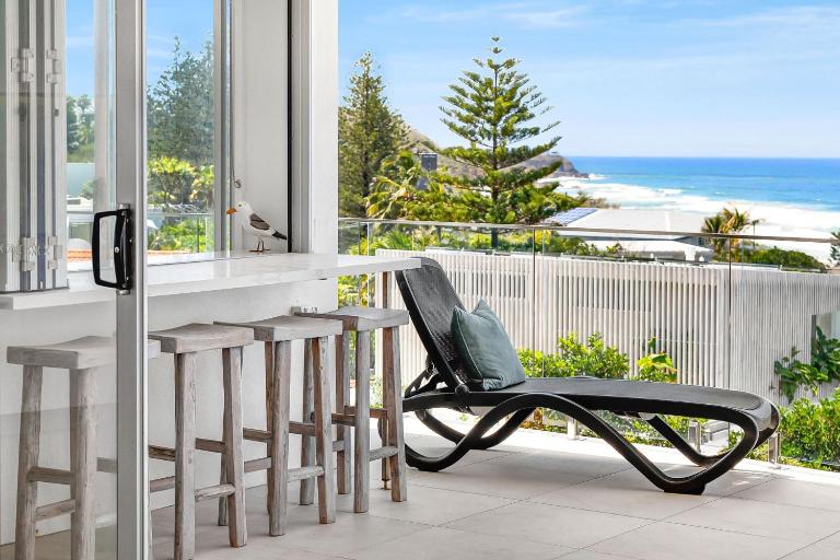 2 On The Park - Prime Location with Breathtaking Ocean Views - B&B Sunshine Beach