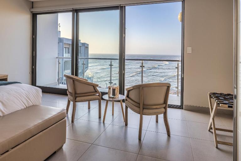 Seafront Condo at The Pier 25 - B&B Swakopmund