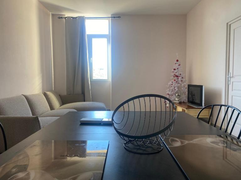 P3 Nîmes, 7 rue Jean Baptiste Godin - B&B Nimes