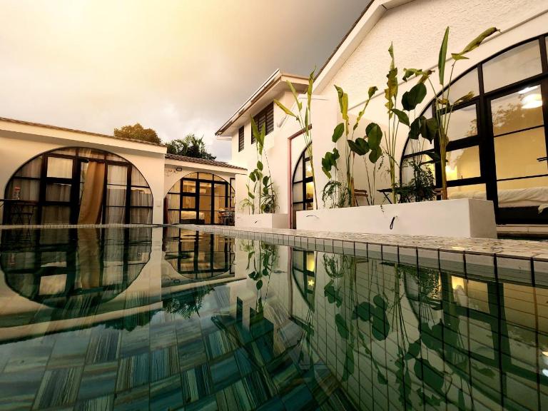Ipoh Young Villa - Hotel Inspired - B&B Ipoh