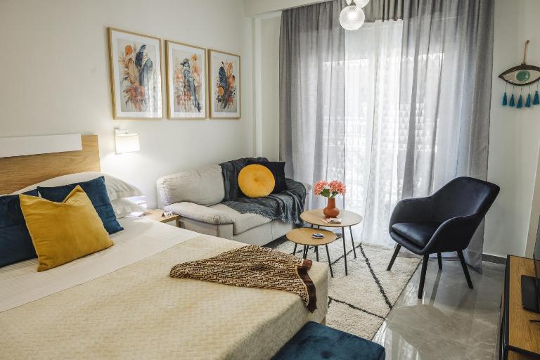 Alfa-Central Luxury Condo by Optimum Link - Ferienwohnung Katerini