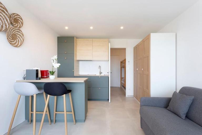 Chez Olivier - Magnifique studio avec piscine, vue sur la mer et parking - Ferienwohnung La Grande-Motte