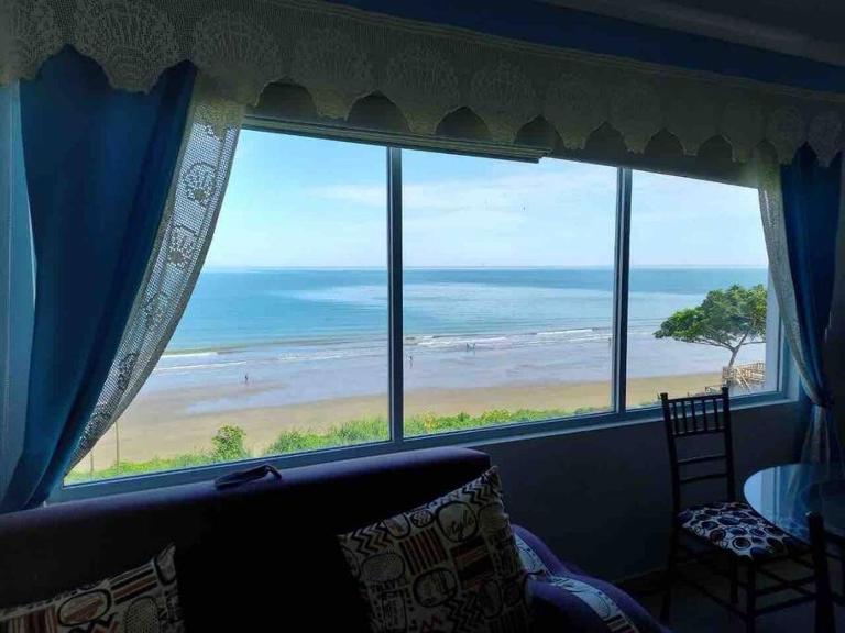 Hermoso departamento, excelente vista al mar - B&B Tonsupa