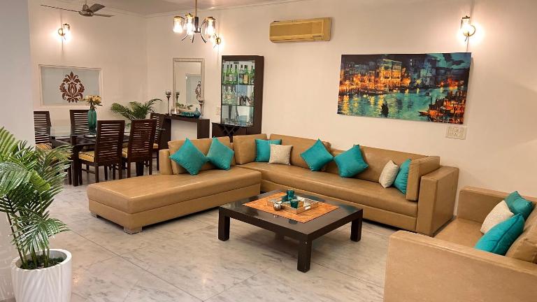 2BHK Cozy Abode in city center Sector 71 Mohali - B&B Sohāna