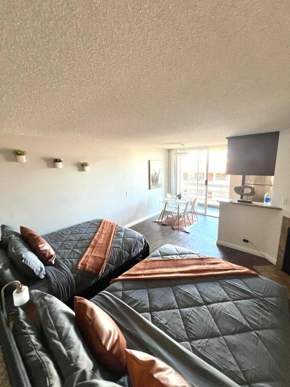 Amazing Universal Studios Loft FREE parking - B&B Los Angeles