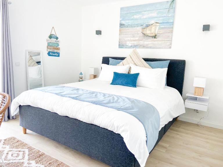 Carvoeiro Beach House - Bed and Breakfast Carvoeiro
