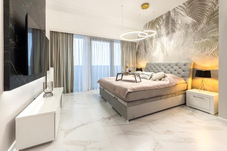 ANS Hanza Tower Apartment No 524 - Swimming pool, sauna, jacuzzi, viewing terrace - B&B Stettino
