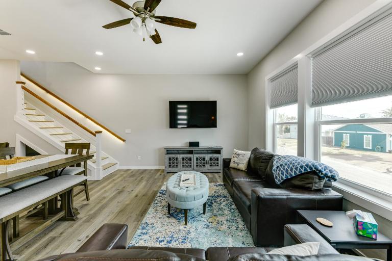 6 Mi to Beach: Modern Rockport Home! - Ferienwohnung Rockport