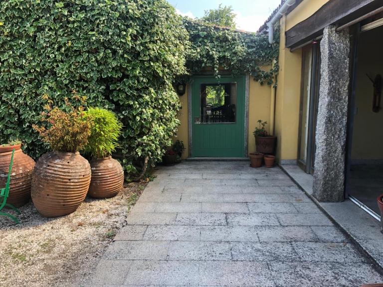 CASA FAMILIAR EN SANXENXO-Rías Baixas - B&B Lores