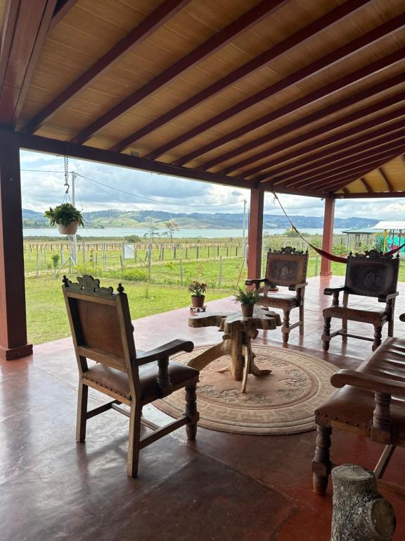 Casa Campestre Lago Calima - B&B Calima