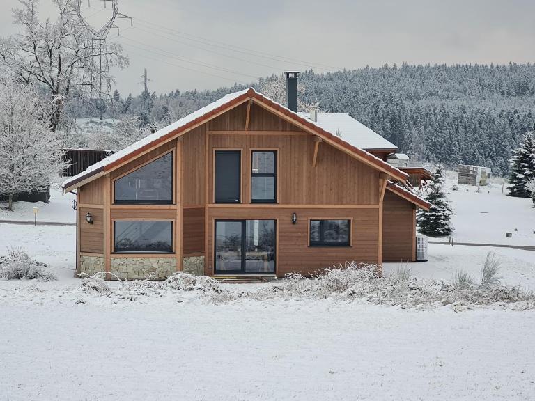 CHALET L'ÉCHAPPÉE NATURE 4 étoiles sauna - Bed and Breakfast Anould