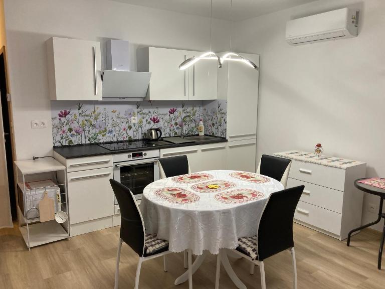 Apartmán Alicante - Chambres d'hôtes Dunajská Streda