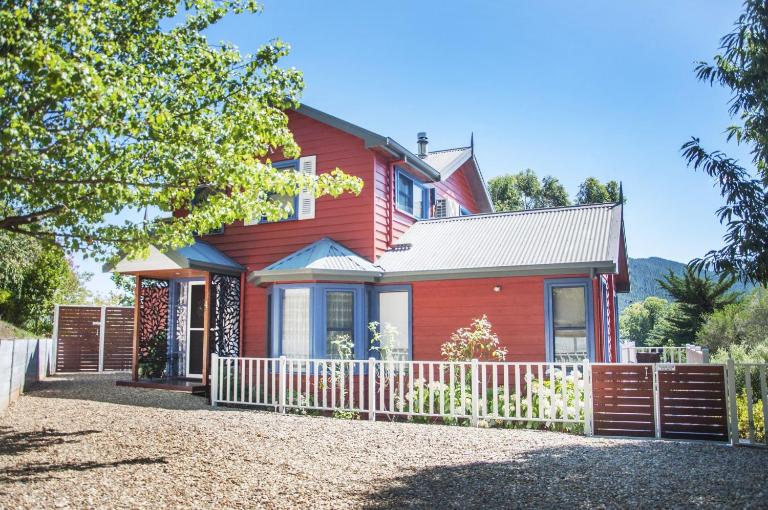 Artee House - A Bright Escape - B&B Bright