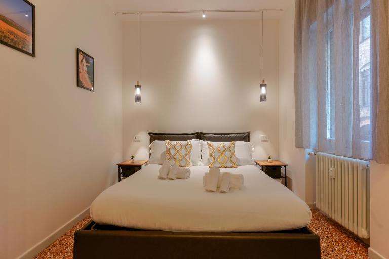 M&M Apartment - Ferienwohnung Bologna