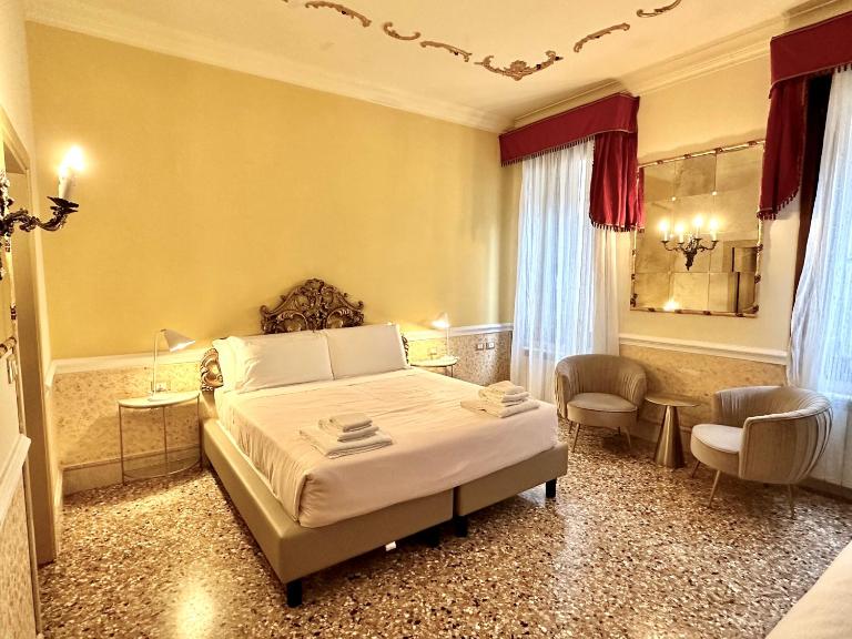 Casa Alla Fenice - Bed and Breakfast Venetië