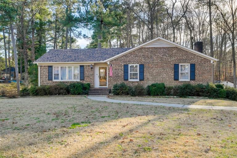 Charming Emporia Home w/ Deck & Patio! - B&B Emporia