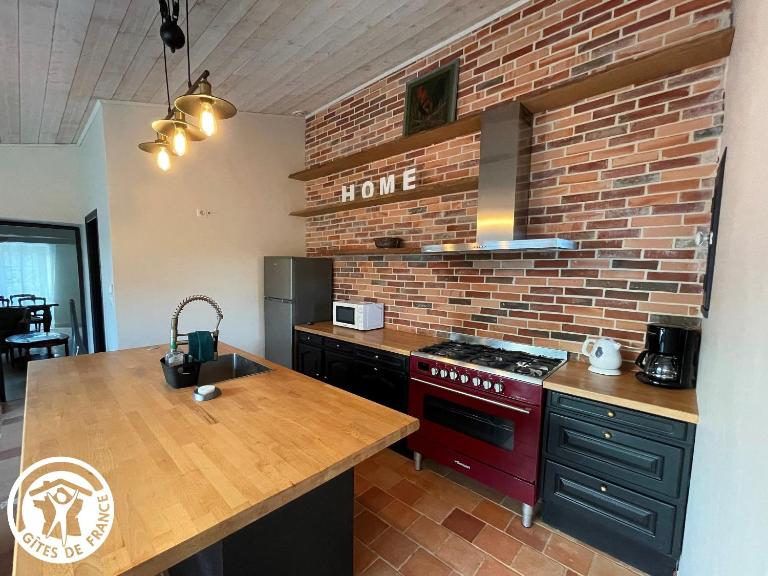 Maison de plain-pied avec jardin, proche plages et exploitations agricoles, tout confort inclus - FR-1-426-526 - Chambres d'hôtes Falleron