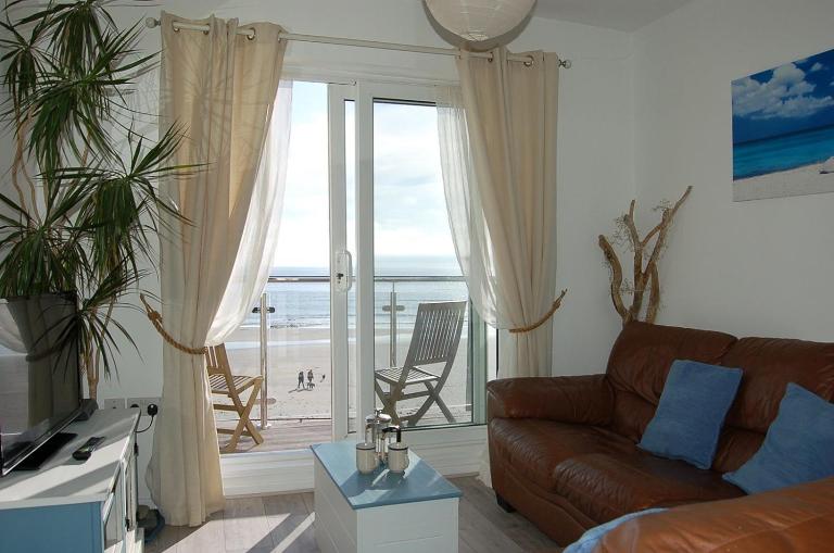Chwerthin Y Mor Beach House - B&B Tywyn